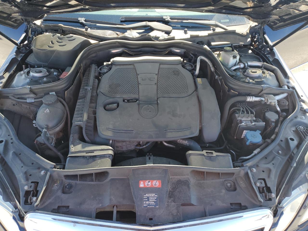 2012 Mercedes-Benz E-klasse VIN WDDHF5KB7CA554945 Copart auction photo, rear end damage thumbnail 11
