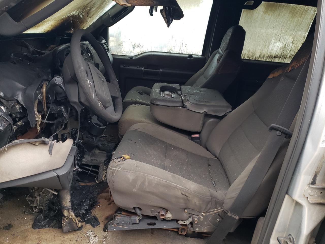 2010 Ford F350 VIN 1FDWW3HY2AEB35355 Copart auction photo, burn / all over damage thumbnail 7