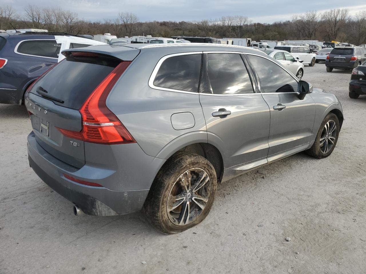 2019 Volvo XC60 VIN LYVBR0DK2KB263803 Copart auction photo, undercarriage / front end damage thumbnail 3