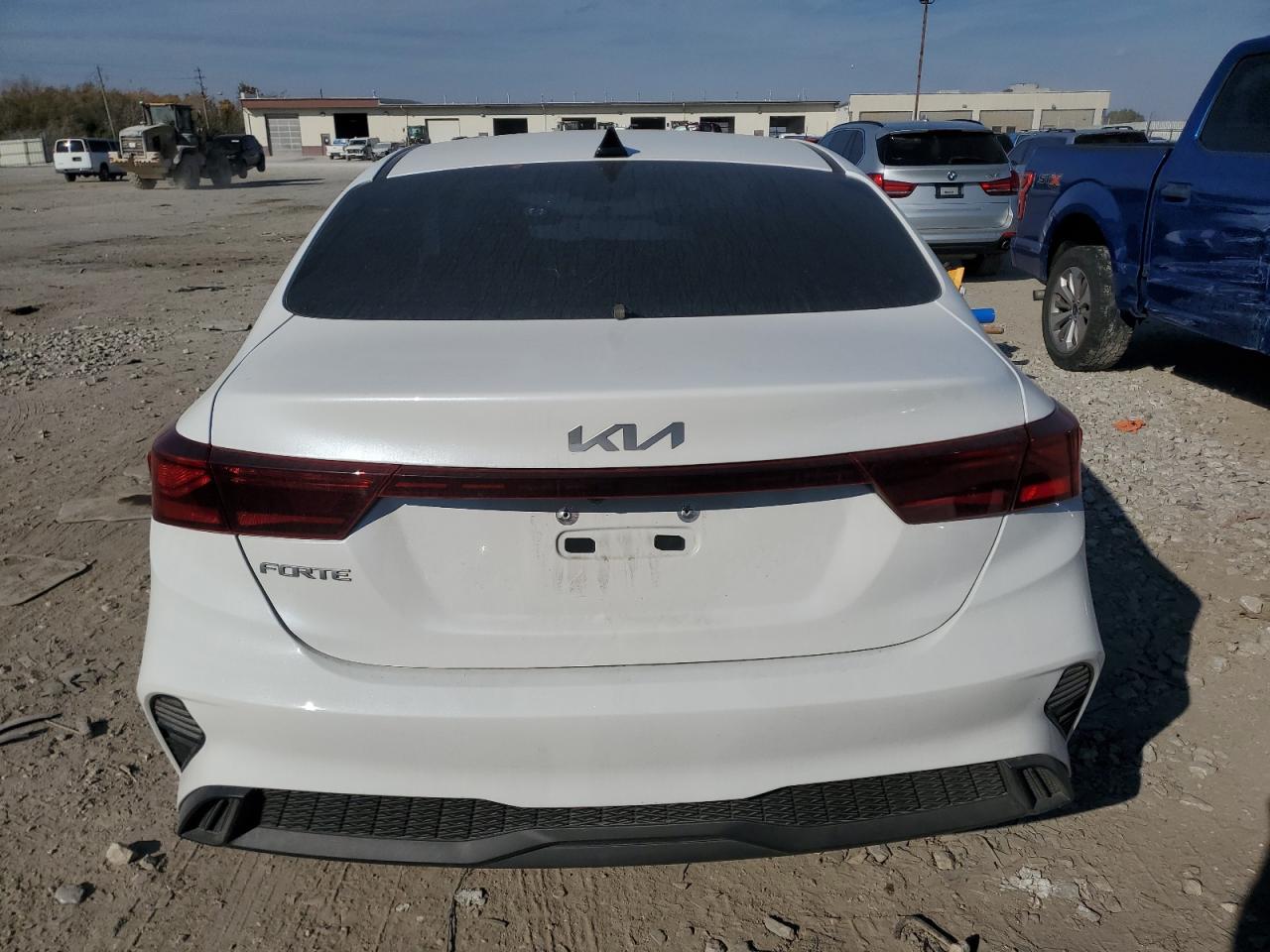 2022 KIA Forte VIN 3KPF24AD0NE502924 Copart auction photo, side / front end damage thumbnail 6