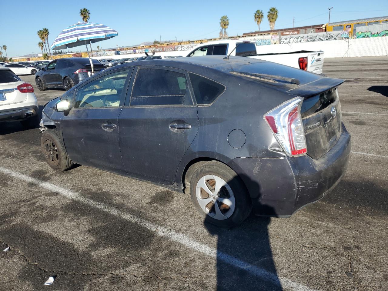 2015 Toyota Prius VIN JTDKN3DU0F0437949 Copart auction photo, front end / minor dent/scratches damage thumbnail 2