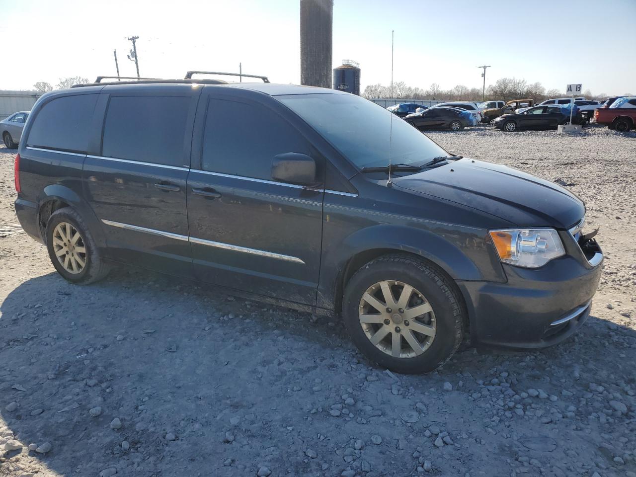 2014 Chrysler Town & Country VIN 2C4RC1BG5ER208161 Copart auction photo, front end damage thumbnail 4