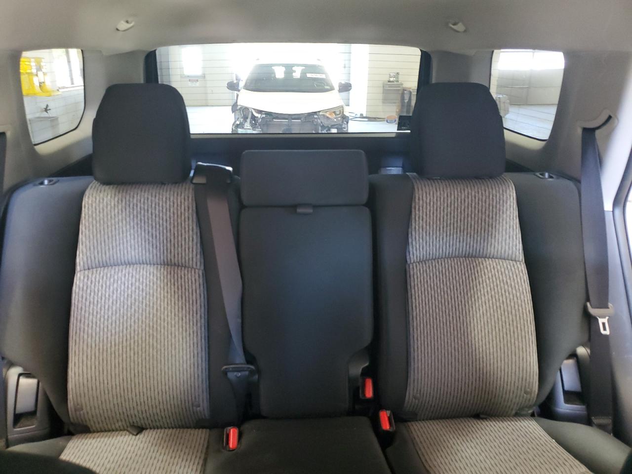 2015 Toyota 4Runner VIN JTEBU5JR4F5215461 Copart auction photo, front end / side damage thumbnail 10