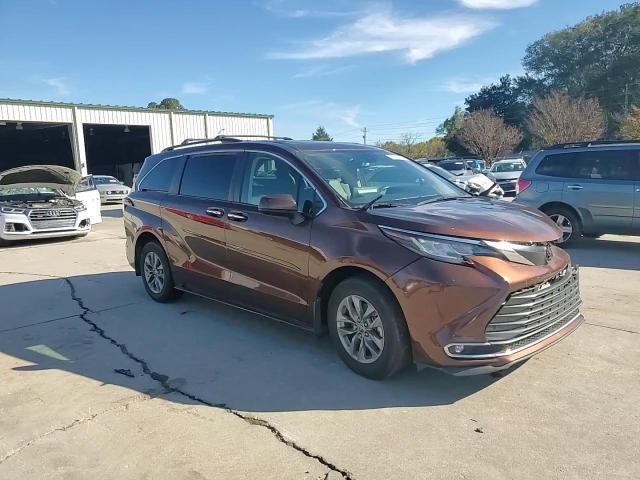 2022 Toyota Sienna VIN 5TDYRKEC0NS098524 Copart auction photo, front end damage thumbnail 12