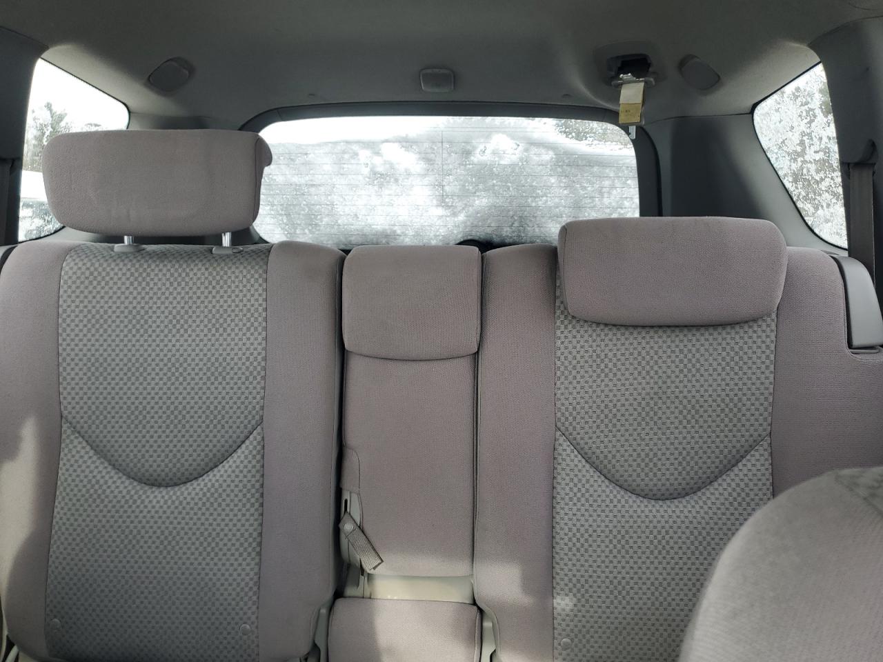 2006 Toyota RAV 4 VIN JTMBD33V065003403 Copart auction photo, mechanical / front end damage thumbnail 10