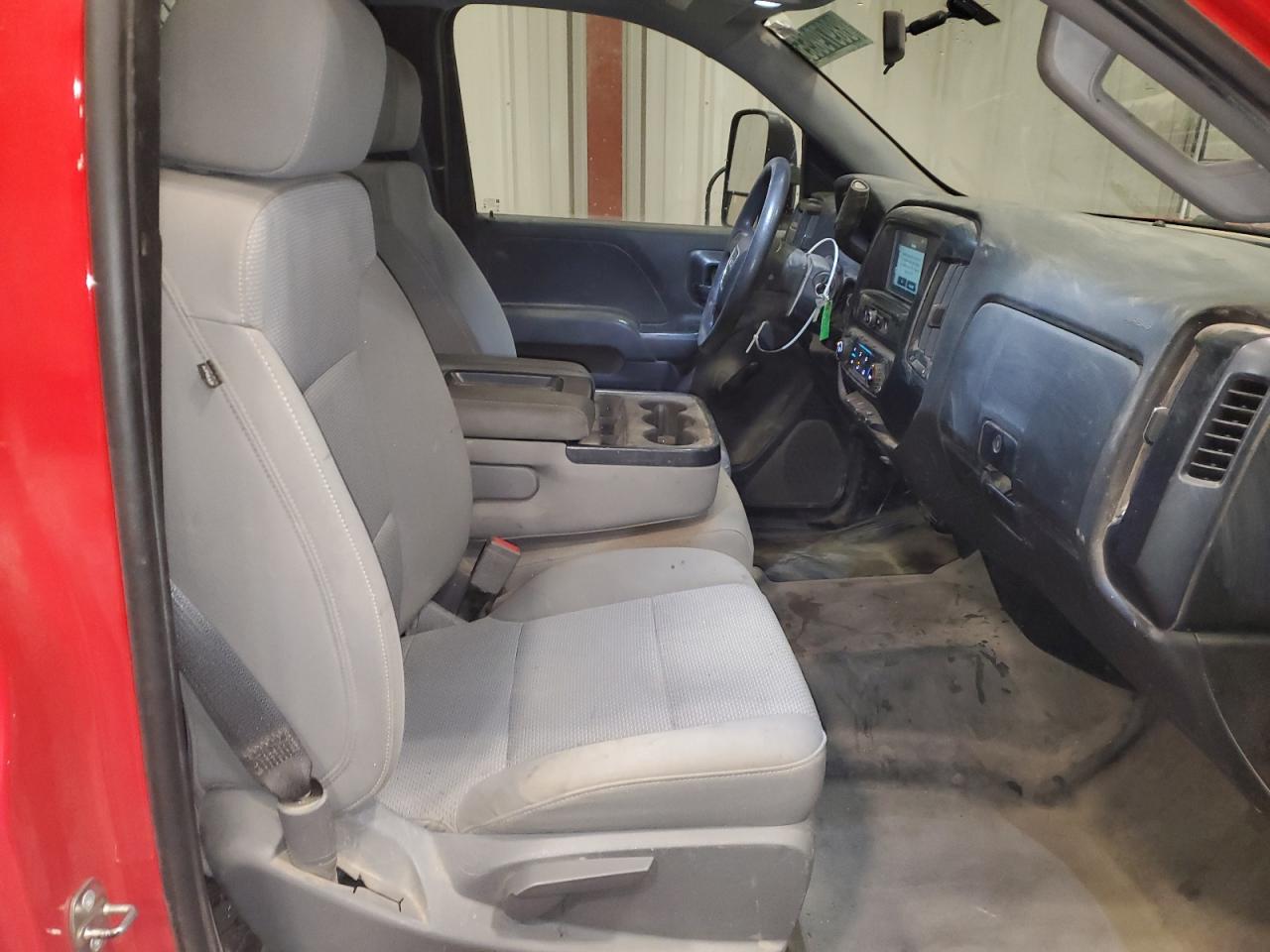 2018 GMC Sierra VIN 1GTN1LEC0JZ148802 Copart auction photo, minor dent/scratches damage thumbnail 10
