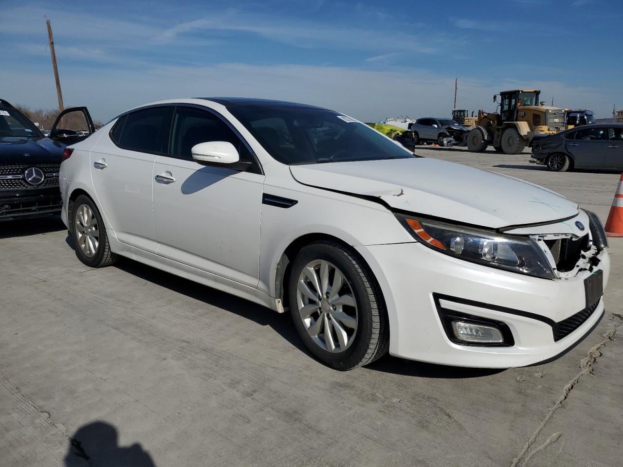2015 KIA Optima VIN 5XXGN4A73FG499547 Copart auction photo, front end damage thumbnail 4