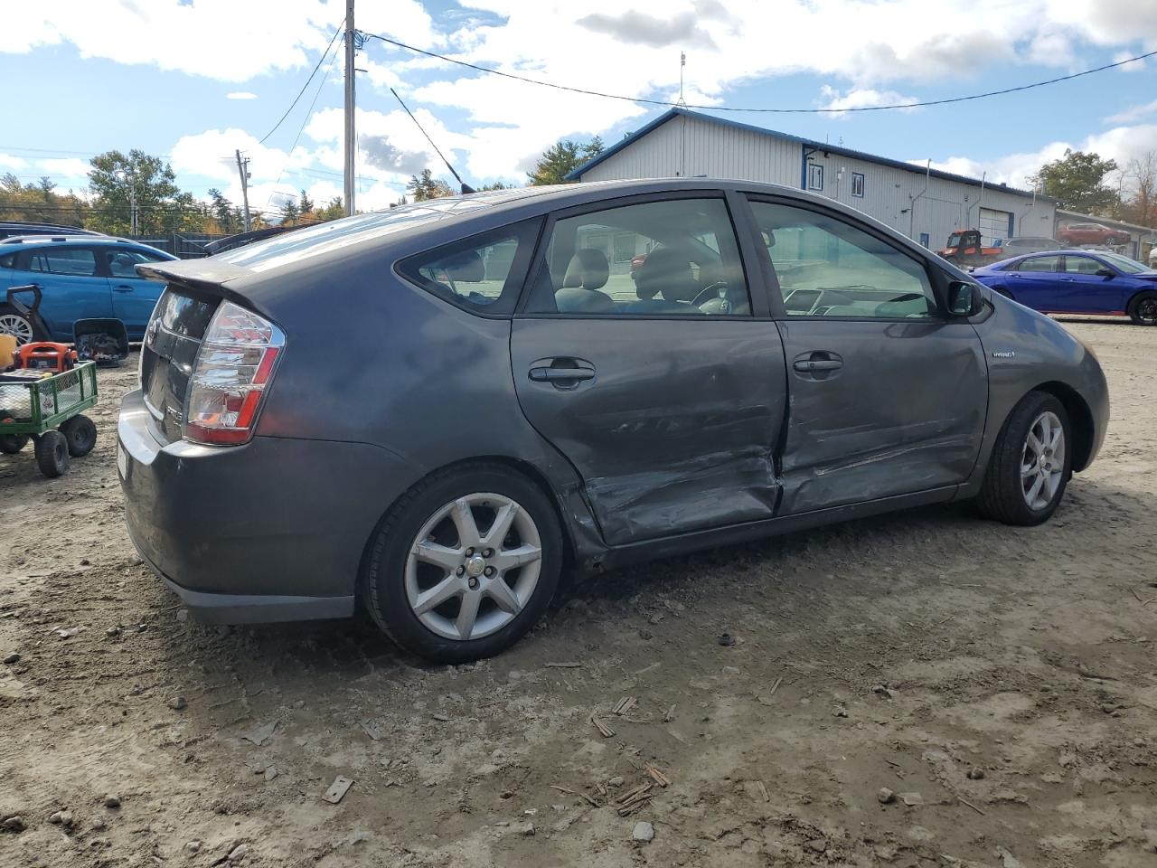 2007 Toyota Prius VIN JTDKB20U173212724 Copart auction photo, side / minor dent/scratches damage thumbnail 3