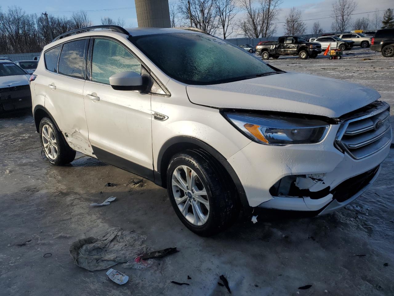 2018 Ford Escape VIN 1FMCU9GD3JUD19459 Copart auction photo, front end / side damage thumbnail 4