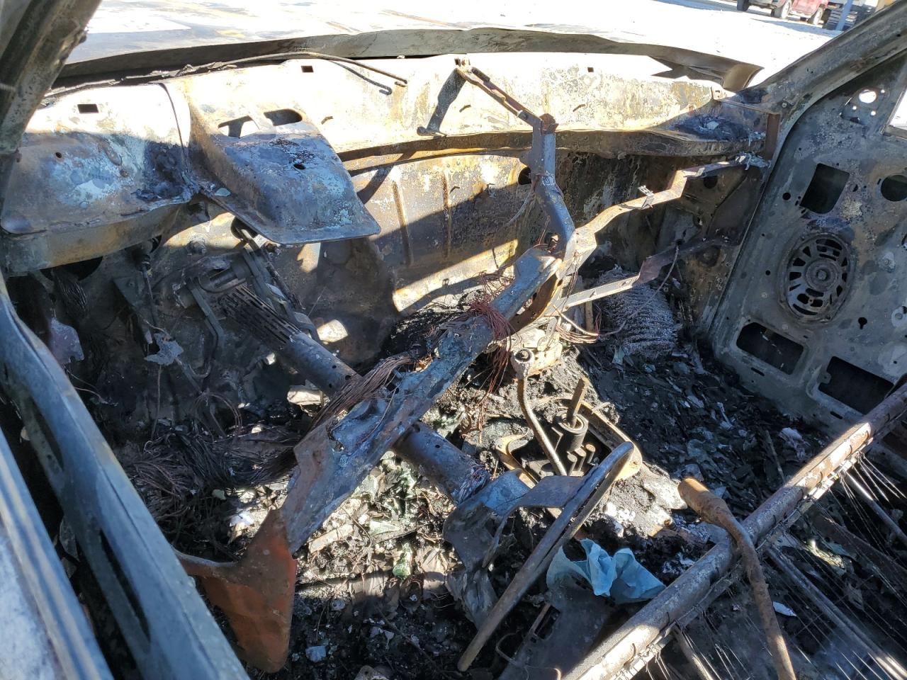 1994 Dodge RAM VIN 1B7KF26C9RS523846 Copart auction photo, burn damage thumbnail 8