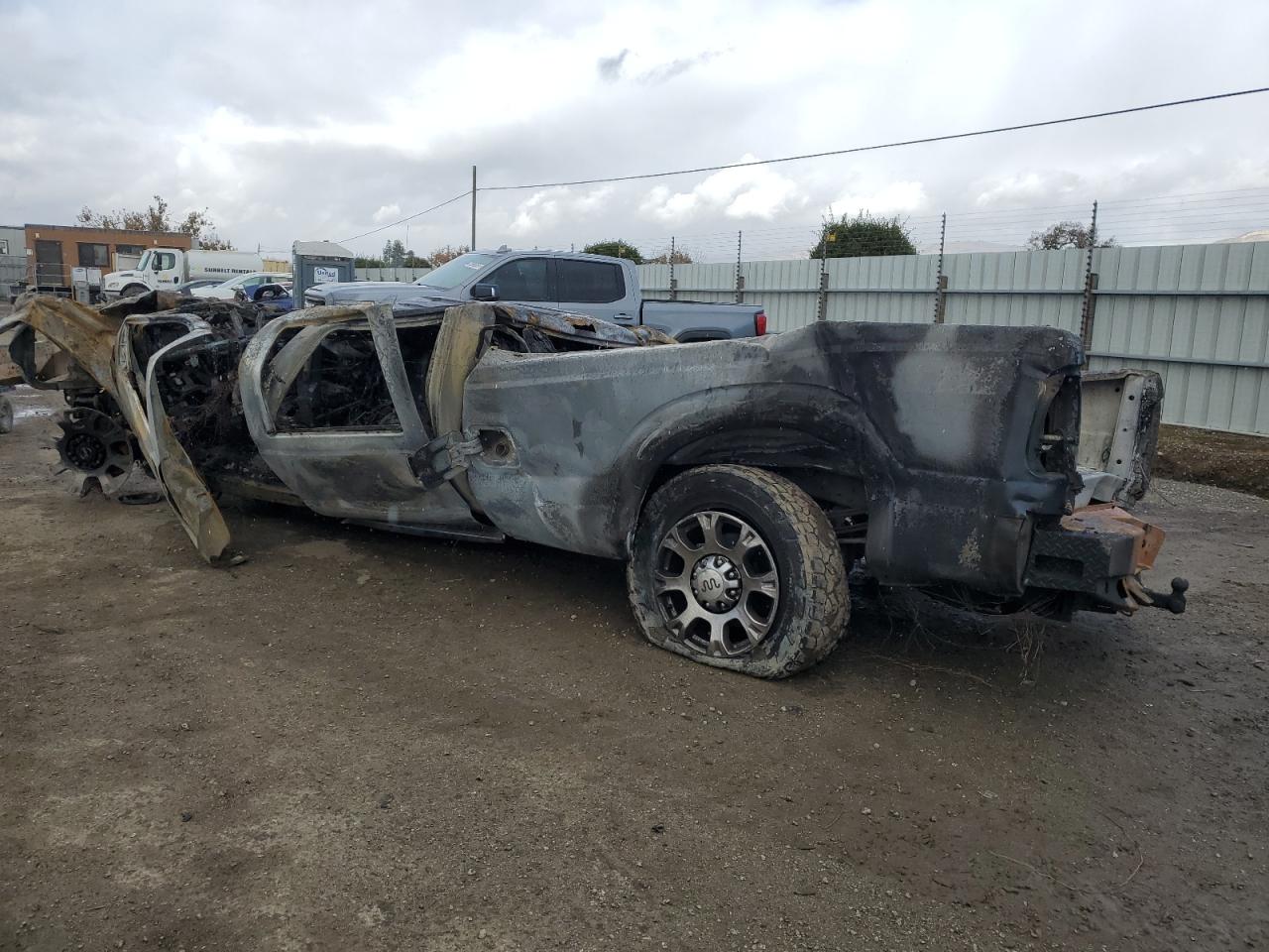2015 Ford F250 VIN 1FT7W2BT2FEC23247 Copart auction photo, burn damage thumbnail 2