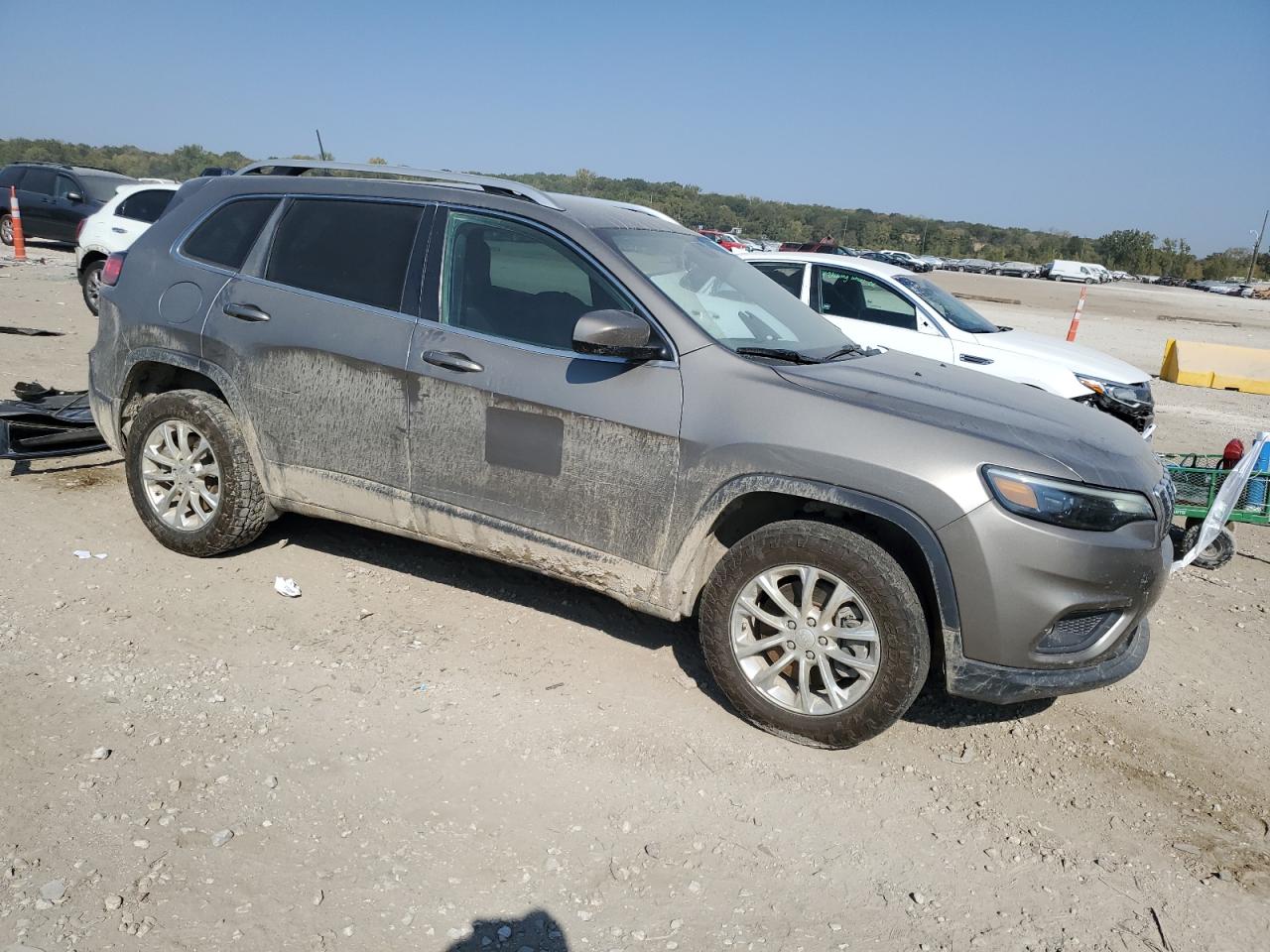 2019 Jeep Grand Cherokee VIN 1C4PJMCB5KD152173 Copart auction photo, side damage thumbnail 4