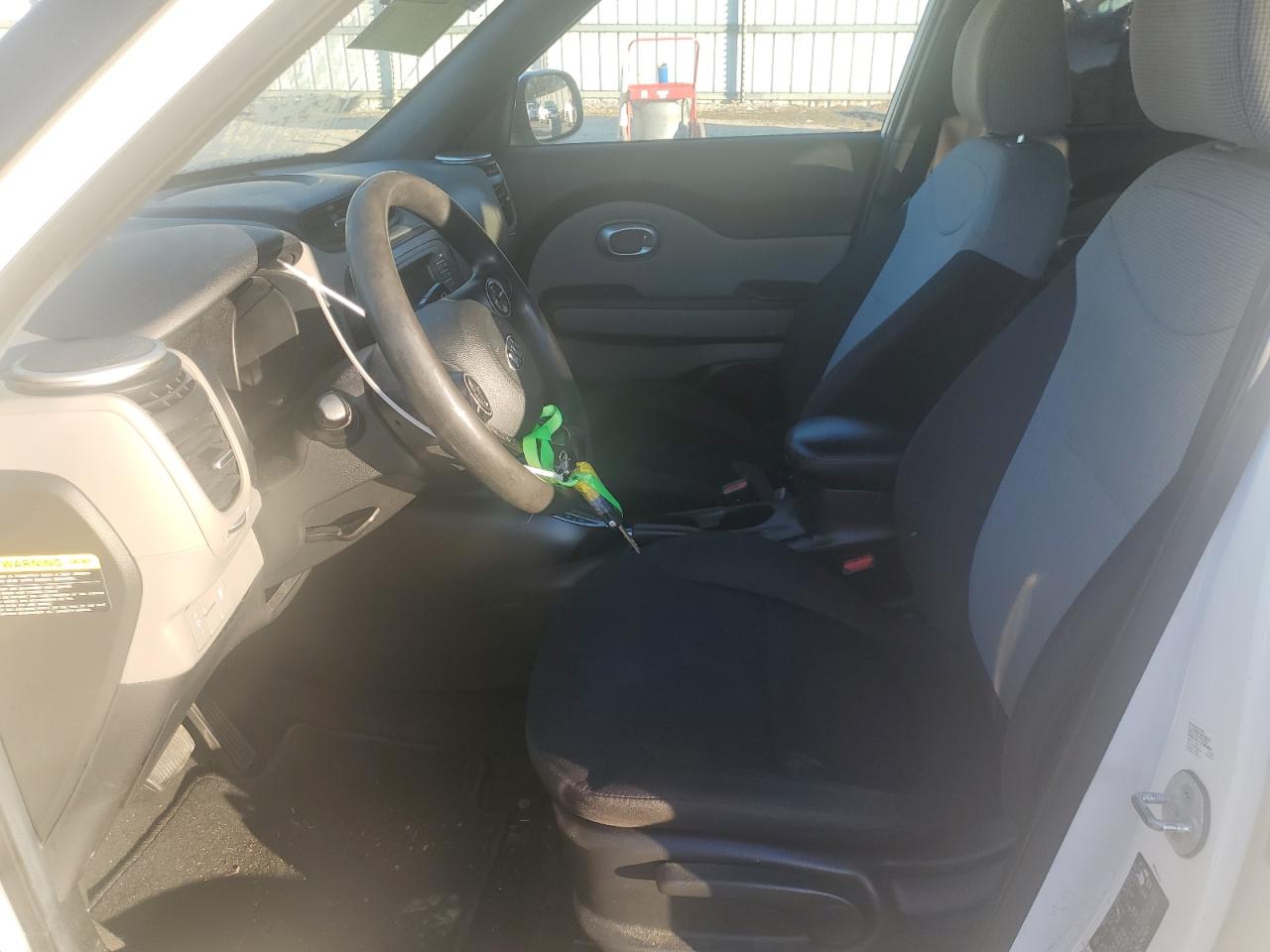 2016 KIA Soul VIN KNDJN2A26G7407663 Copart auction photo, rear end / minor dent/scratches damage thumbnail 7