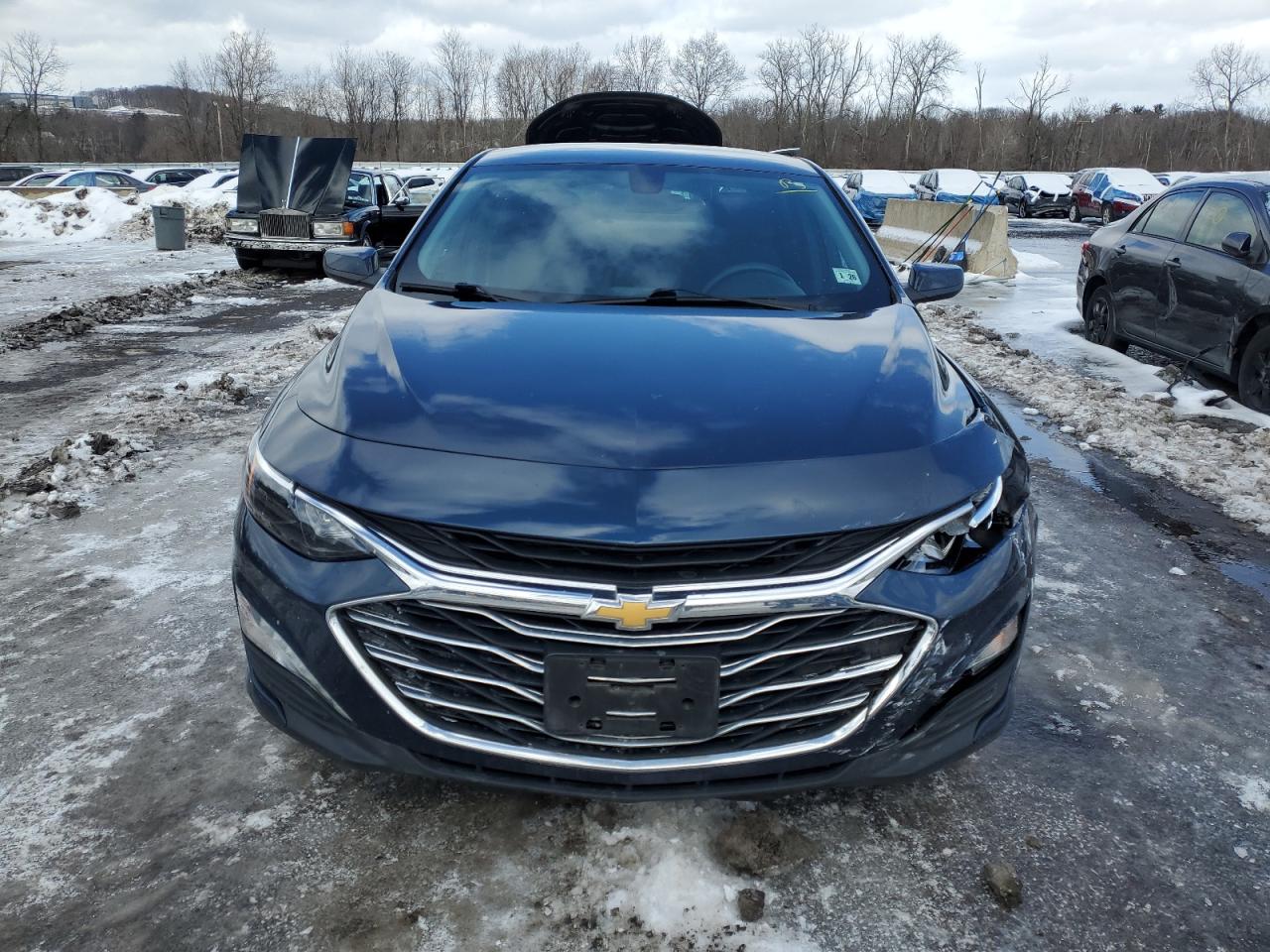 2021 Chevrolet Malibu VIN 1G1ZD5ST3MF048359 Copart auction photo, front end / side damage thumbnail 5
