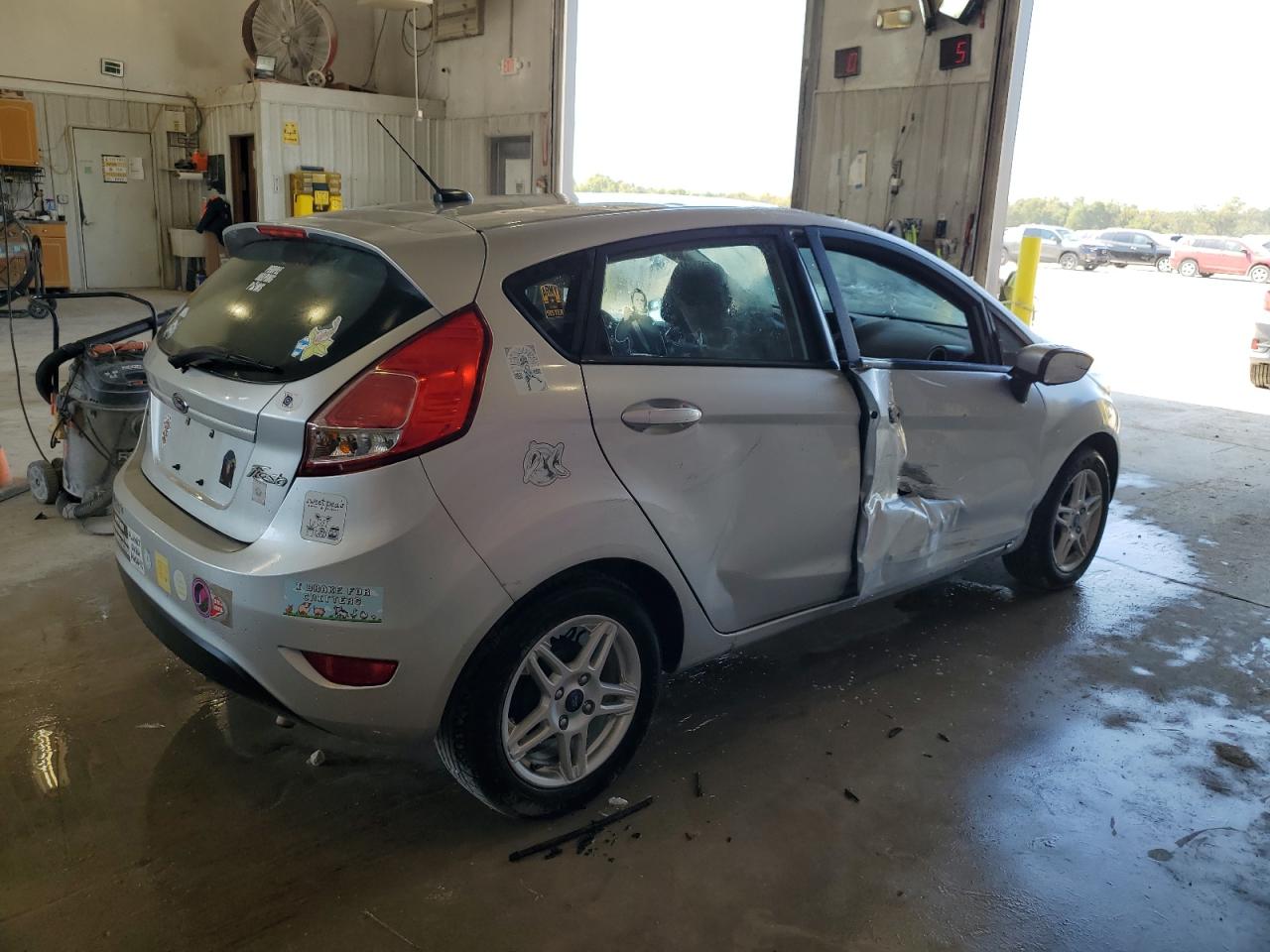 2017 Ford Fiesta VIN 3FADP4EJ0HM150484 Copart auction photo, side / hail damage thumbnail 3