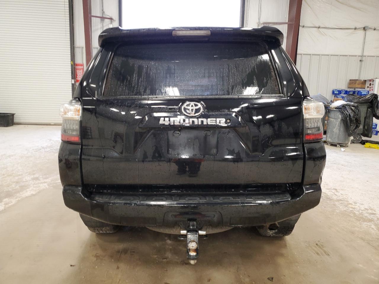 2016 Toyota 4Runner VIN JTEZU5JR8G5142126 Copart auction photo, all over / burn damage thumbnail 6