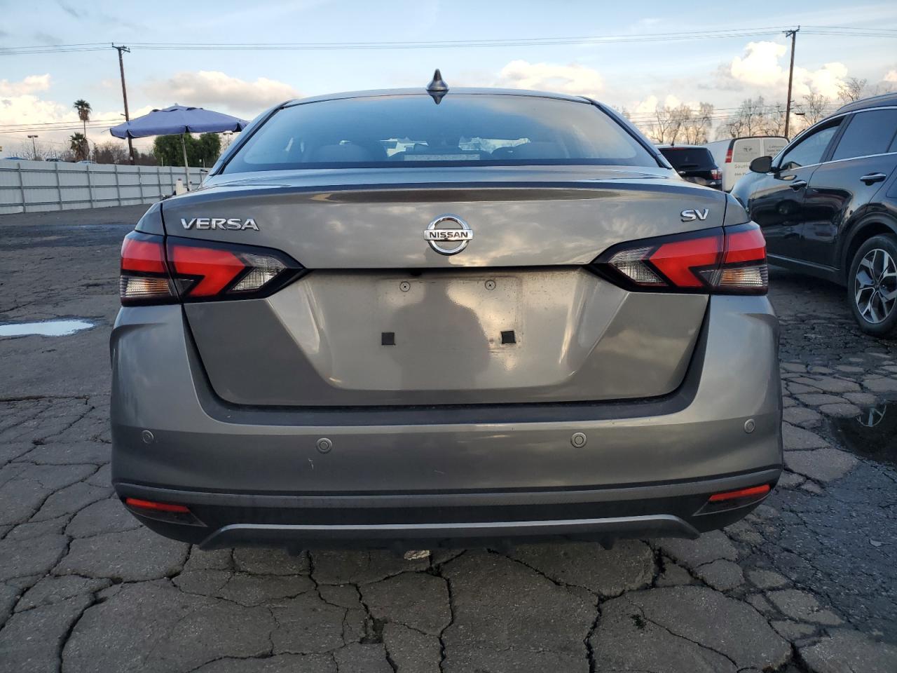 2021 Nissan Versa VIN 3N1CN8EV7ML846199 Copart auction photo, front end / side damage thumbnail 6