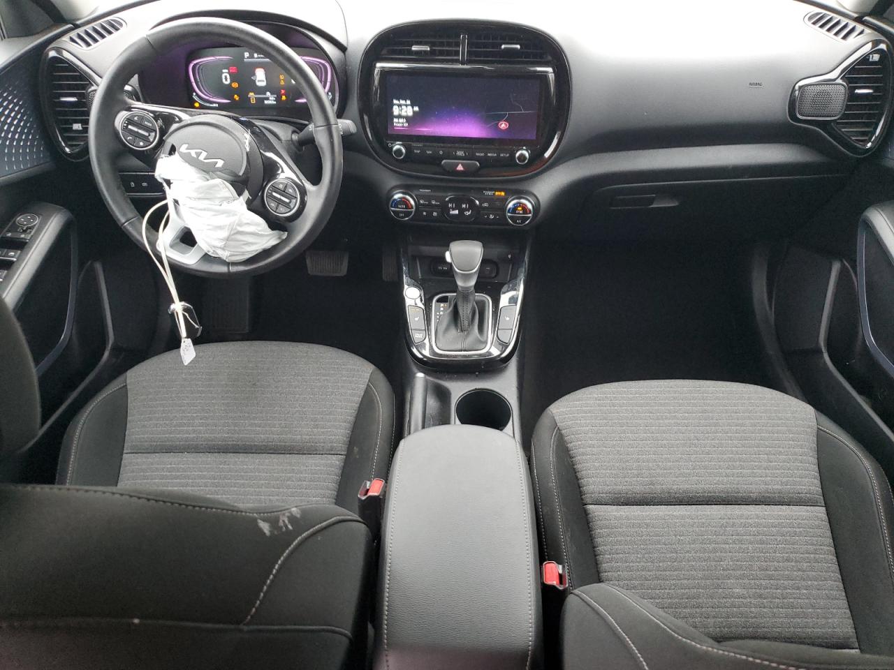 2024 KIA Soul VIN KNDJ33AU7R7899104 Copart auction photo, front end / minor dent/scratches damage thumbnail 8