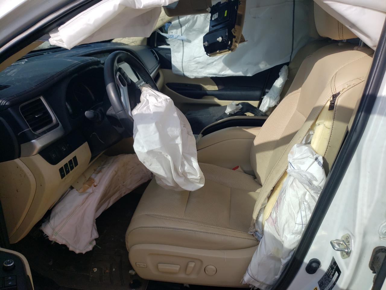 2019 Toyota Highlander VIN 5TDDGRFH6KS077213 Copart auction photo, front end / side damage thumbnail 7