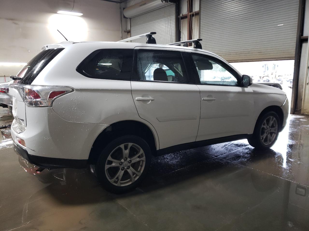2014 Mitsubishi Outlander VIN JA4AZ3A32EZ020204 Copart auction photo, front end damage thumbnail 3