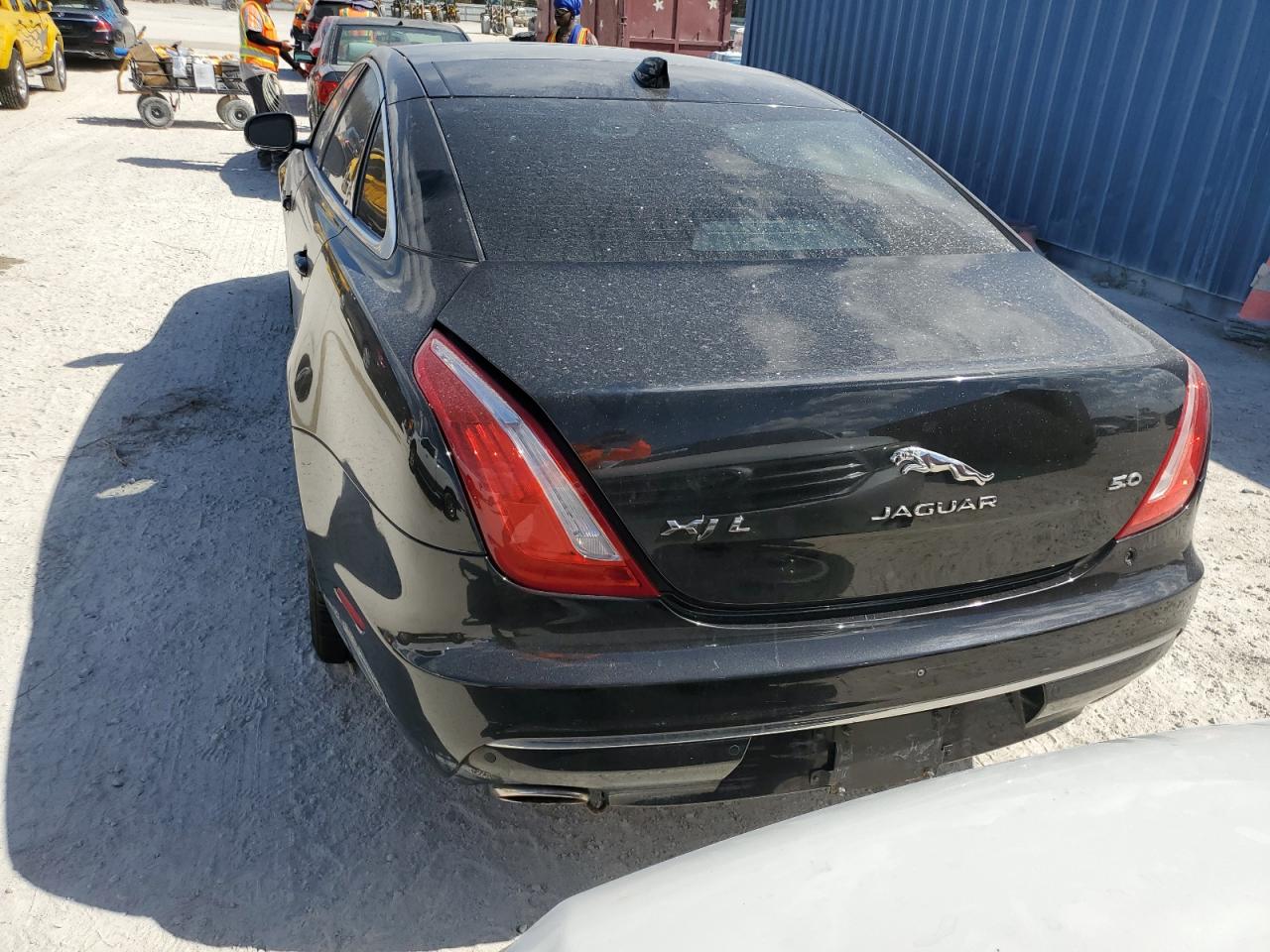 2019 Jaguar XJ VIN SAJWA2GE0KMW18873 Copart auction photo, water/flood damage thumbnail 6