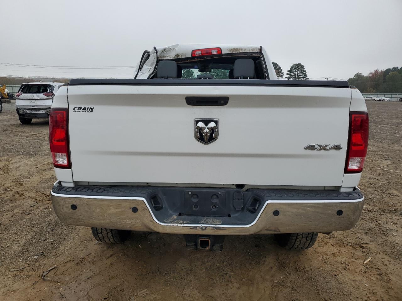 2017 RAM 2500 VIN 3C6UR5CL6HG680317 Copart auction photo, top/roof / minor dent/scratches damage thumbnail 6