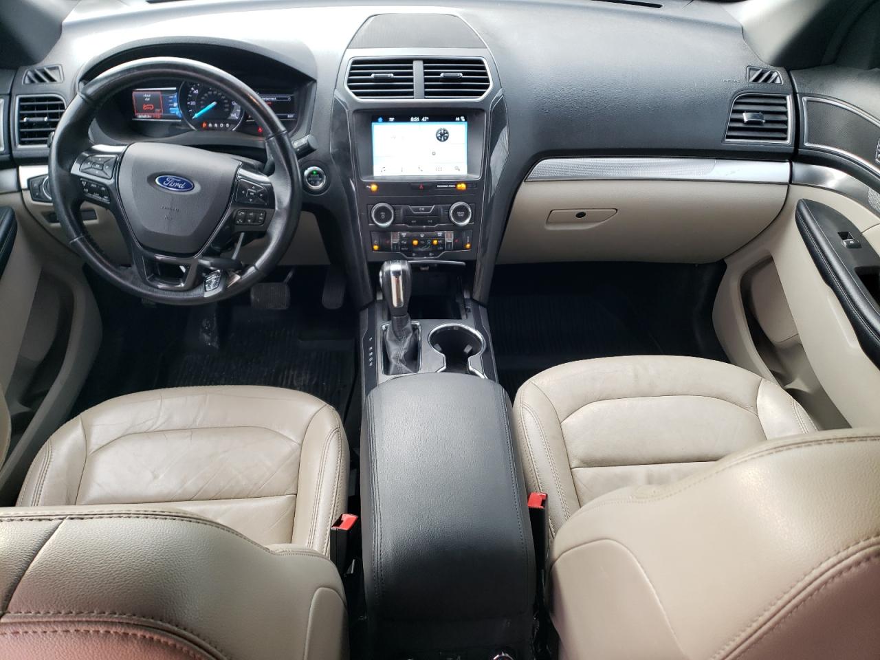 2018 Ford Explorer VIN 1FM5K7D81JGA58745 Copart auction photo, side / minor dent/scratches damage thumbnail 8