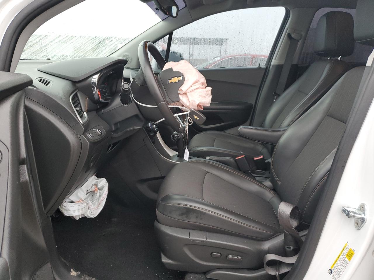 2021 Chevrolet Trax VIN KL7CJLSB8MB343558 Copart auction photo, front end / hail damage thumbnail 7