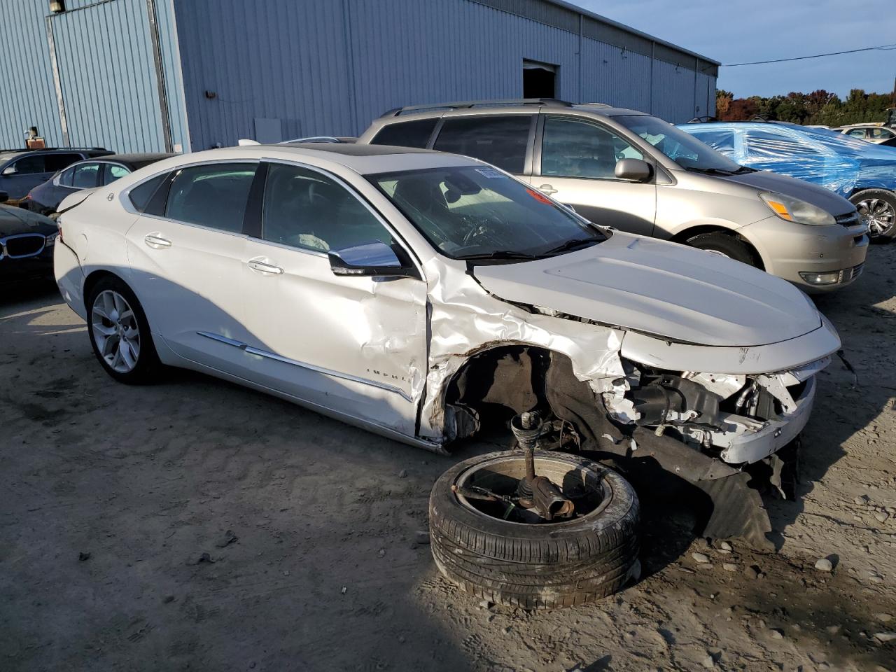 2017 Chevrolet Impala VIN 2G1145S38H9104226 Copart auction photo, front end / undercarriage damage thumbnail 4
