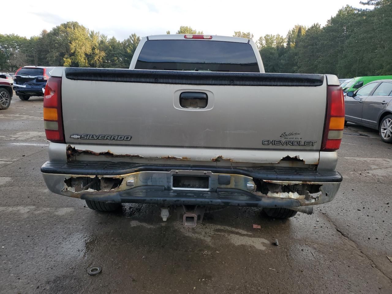 2001 Chevrolet Silverado VIN 1GCEK19T61Z233039 Copart auction photo, side / front end damage thumbnail 6