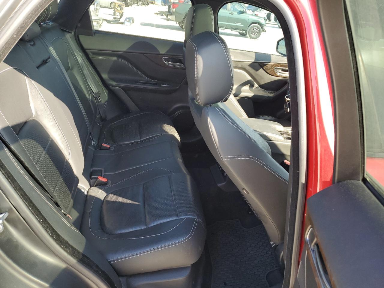2018 Jaguar F-Pace VIN SADCL2GX9JA285655 Copart auction photo, front end damage thumbnail 11