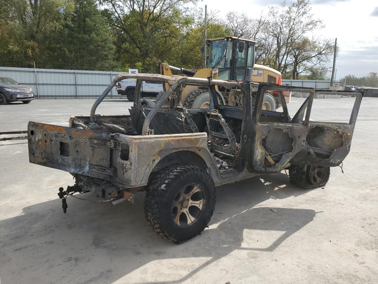 2008 Jeep Wrangler VIN 1J4GA391X8L528268 Copart auction photo, burn damage thumbnail 3
