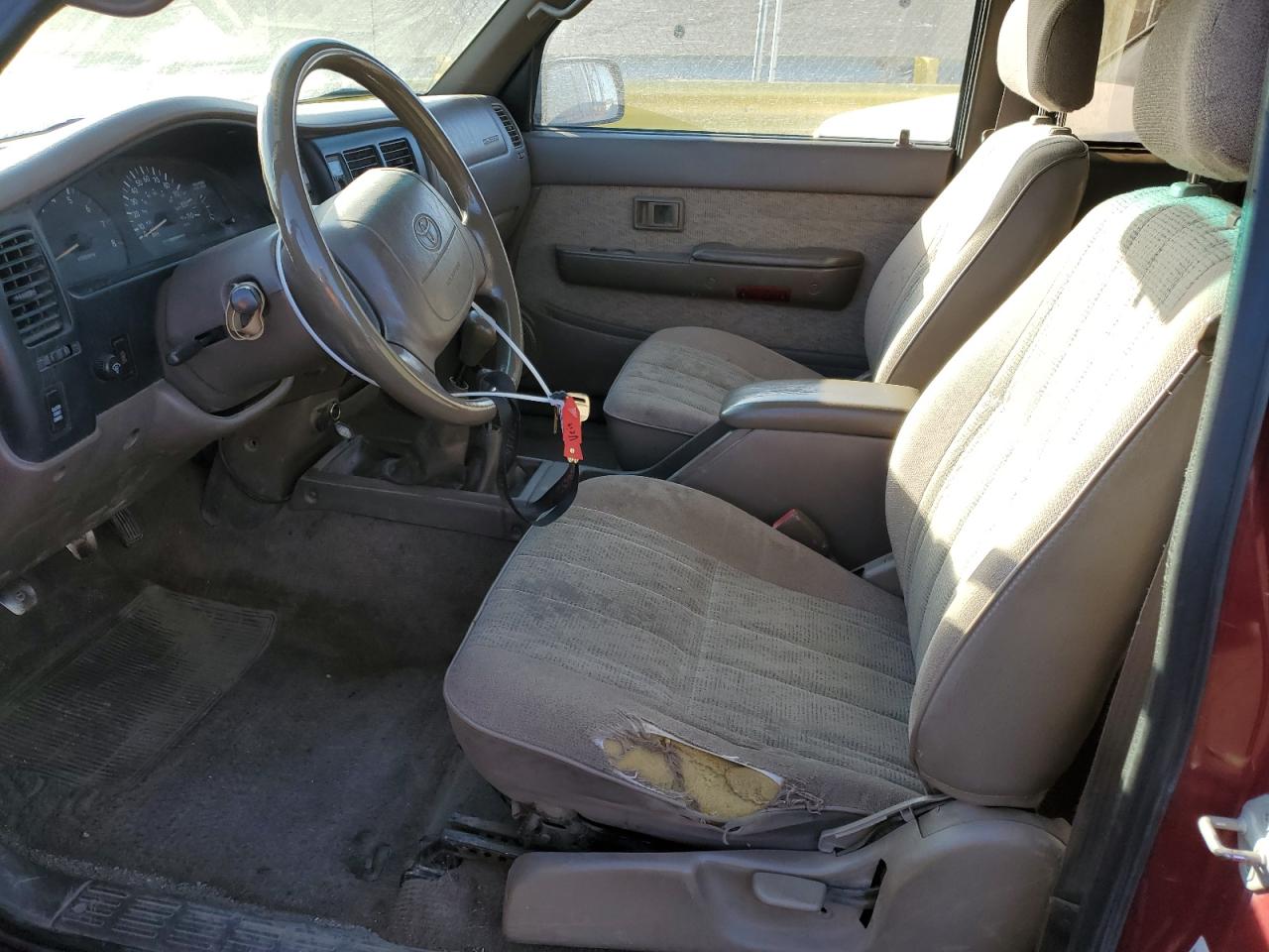 1998 Toyota Tacoma VIN 4TAWN72N3WZ114247 Copart auction photo, front end / side damage thumbnail 7