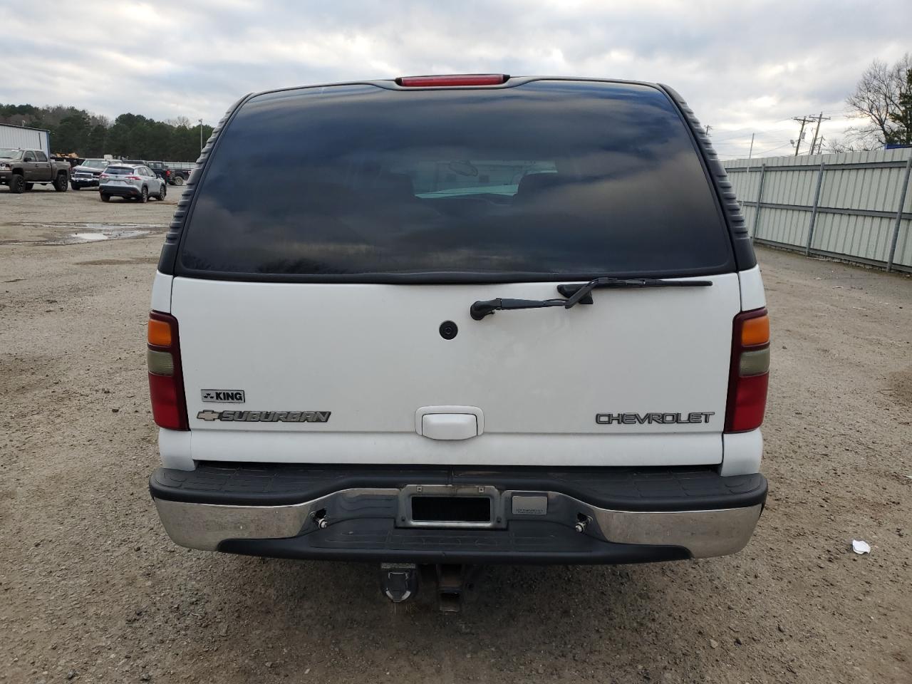2003 Chevrolet Suburban VIN 1GNEC16Z83J245255 Copart auction photo, all over damage thumbnail 6