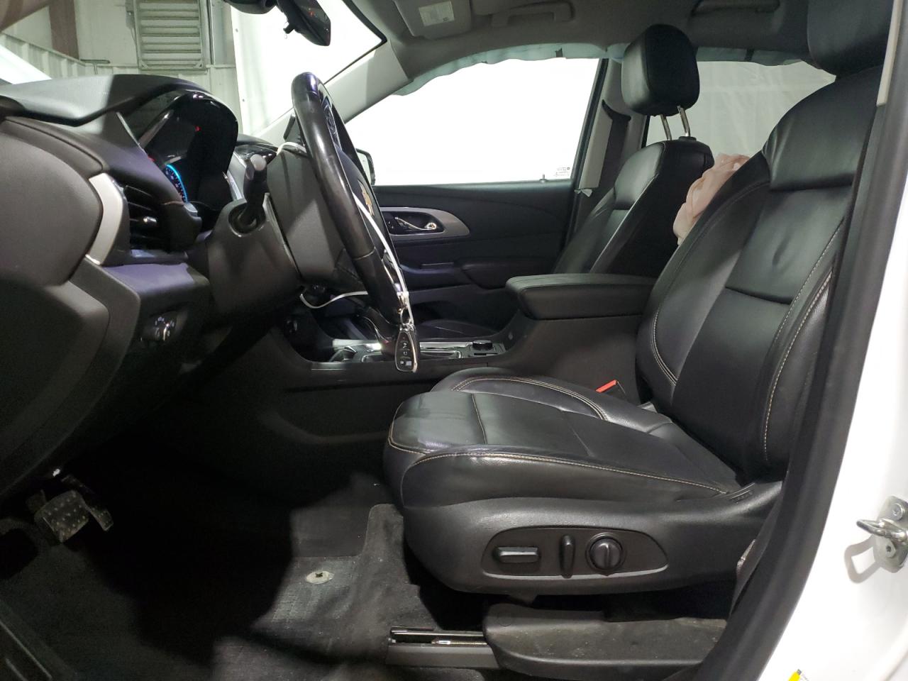 2019 Chevrolet Traverse VIN 1GNEVJKW7KJ209514 Copart auction photo, side / rear end damage thumbnail 7