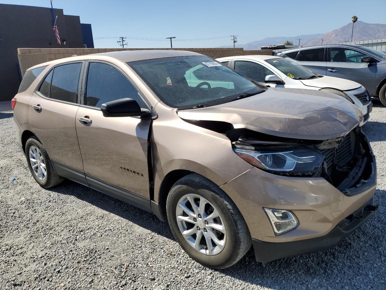 2019 Chevrolet Equinox VIN 2GNAXHEVXK6292387 Copart auction photo, front end damage thumbnail 4