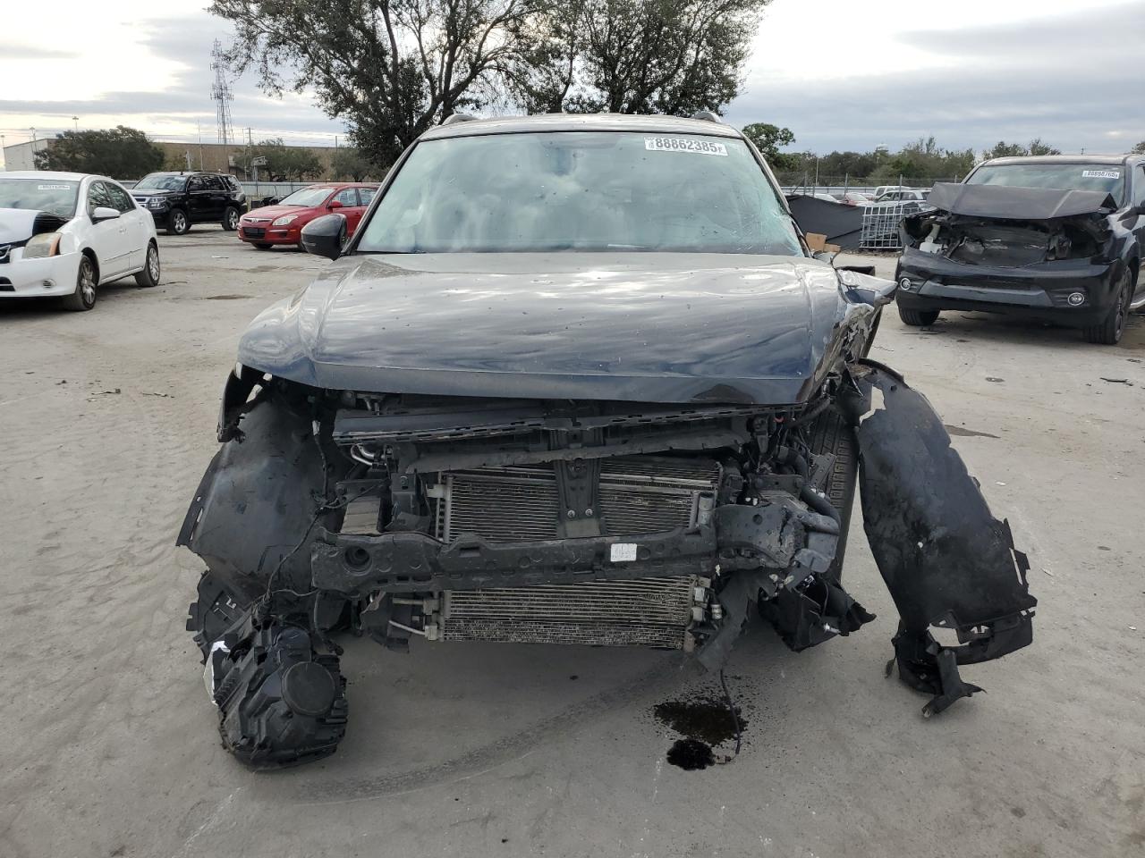2018 Volkswagen Tiguan VIN 3VV1B7AX1JM013553 Copart auction photo, front end / side damage thumbnail 5
