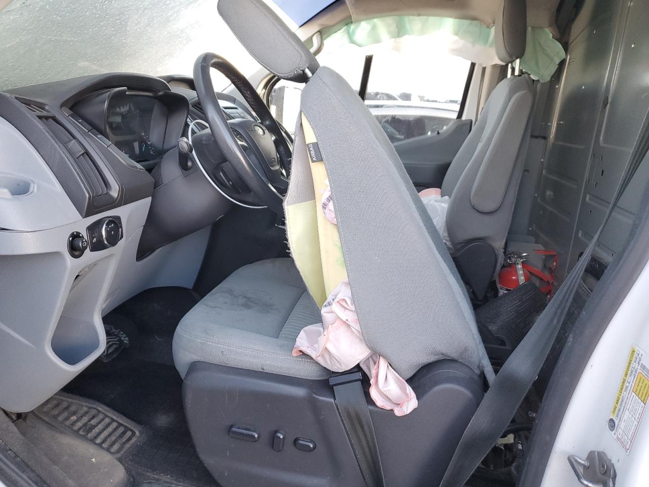 2015 Ford Transit VIN 1FTYR1YG4FKA33435 Copart auction photo, side damage thumbnail 7