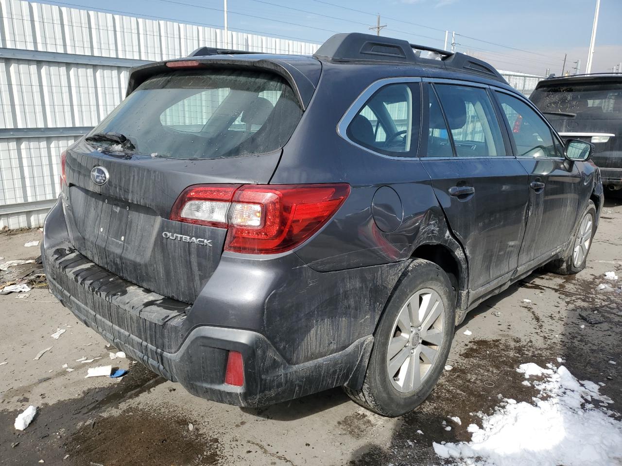 2018 Subaru Outback VIN 4S4BSAAC1J3315418 Copart auction photo, front end / rear end damage thumbnail 3