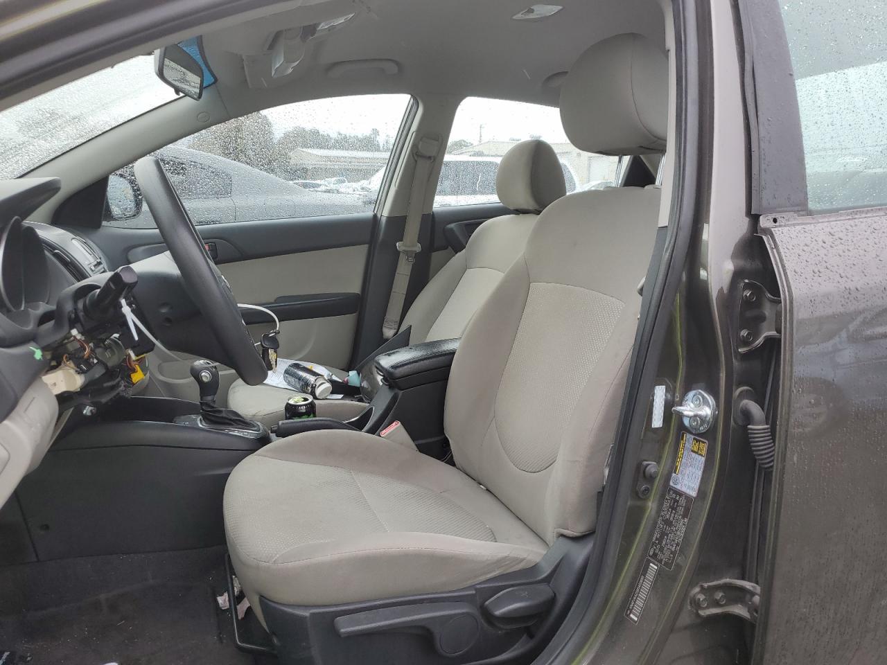 2011 KIA Forte VIN KNAFU4A25B5403660 Copart auction photo, vandalism damage thumbnail 7