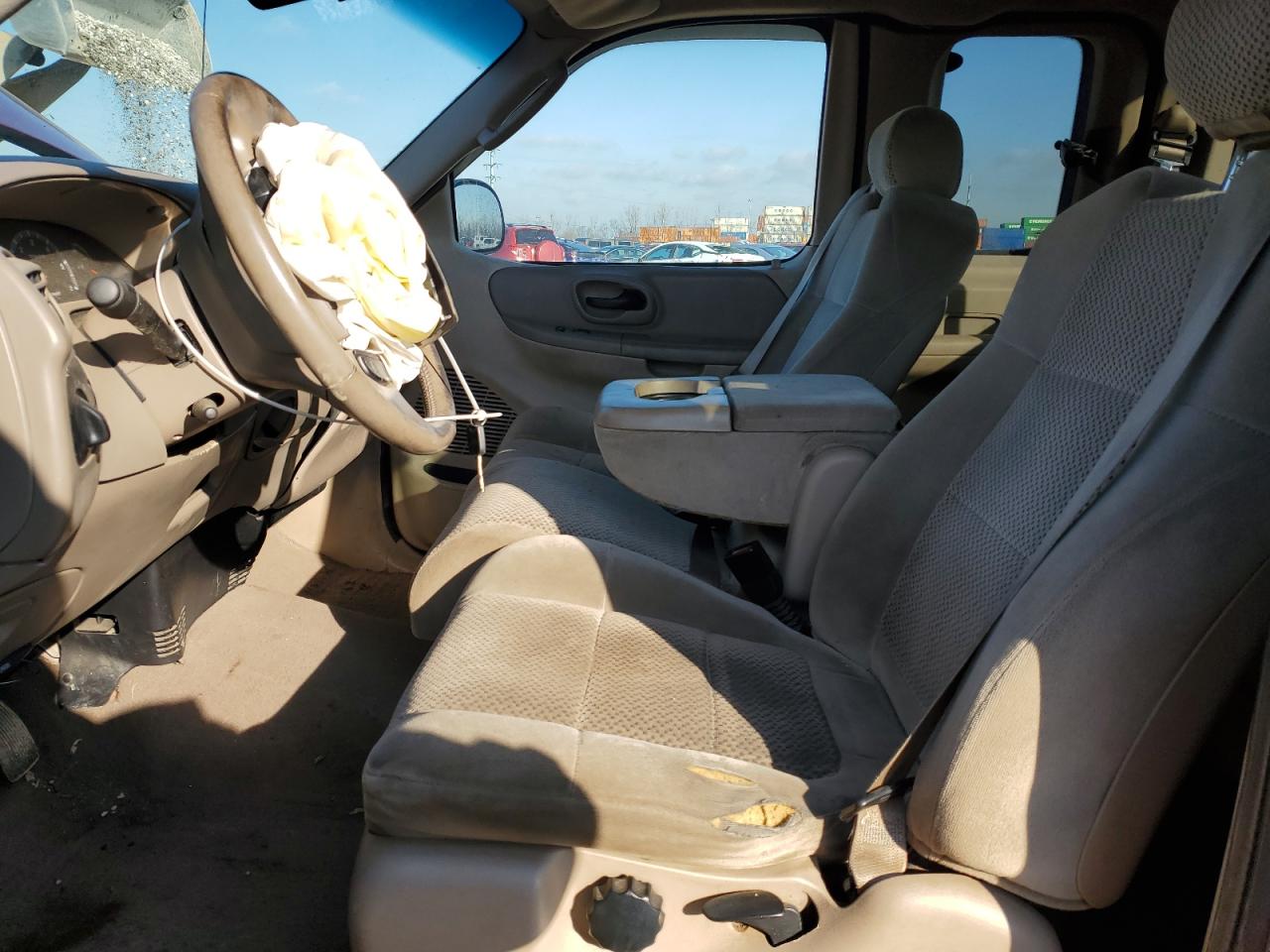 2002 Ford F-150 VIN 1FTRX17W72NB29281 Copart auction photo, front end damage thumbnail 7