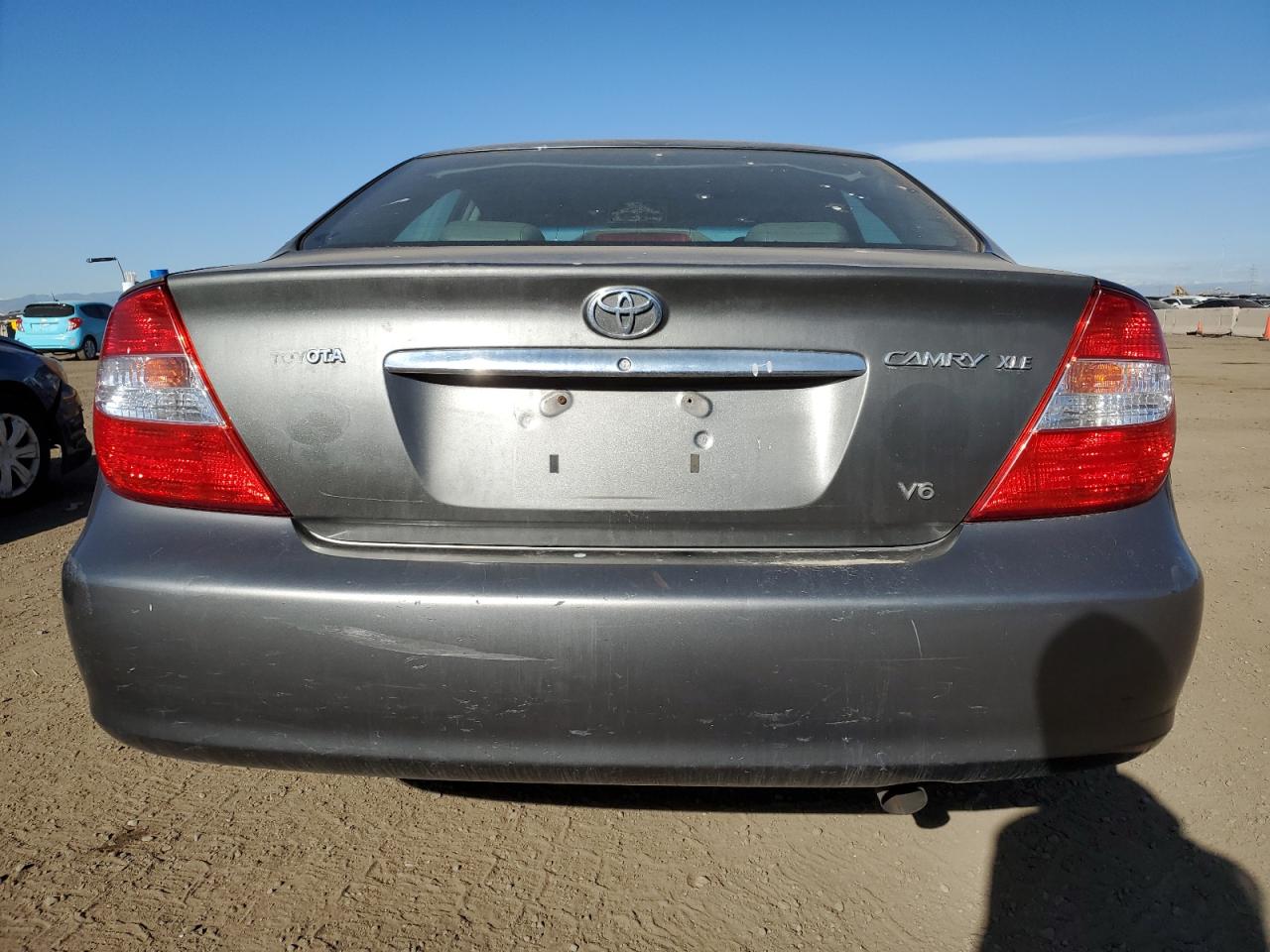 2003 Toyota Camry VIN 4T1BF30K43U565936 Copart auction photo, front end damage thumbnail 6