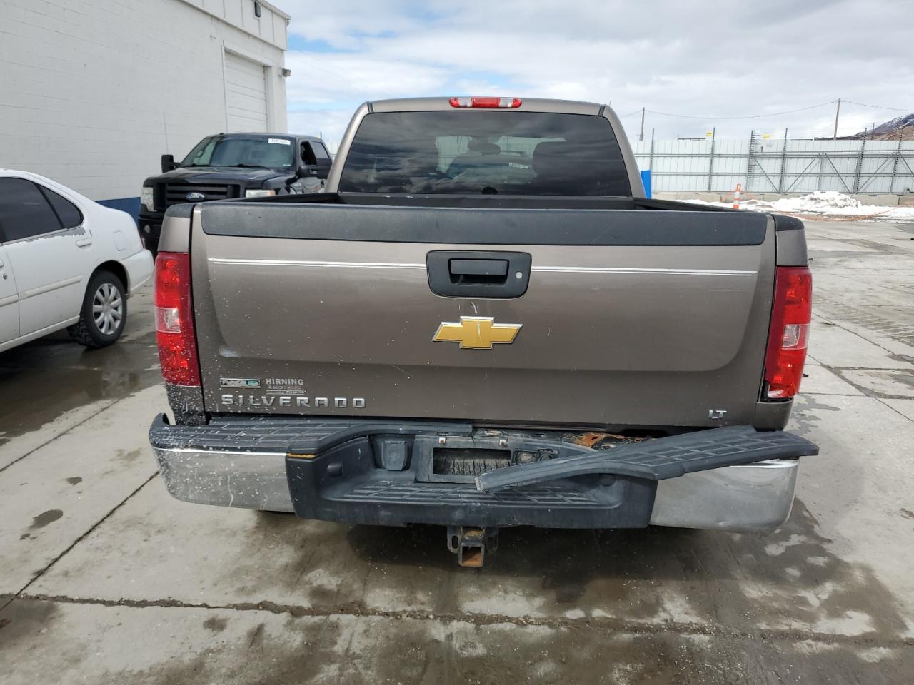 2012 Chevrolet Silverado VIN 1GCRKSE73CZ267443 Copart auction photo, front end / rear end damage thumbnail 6