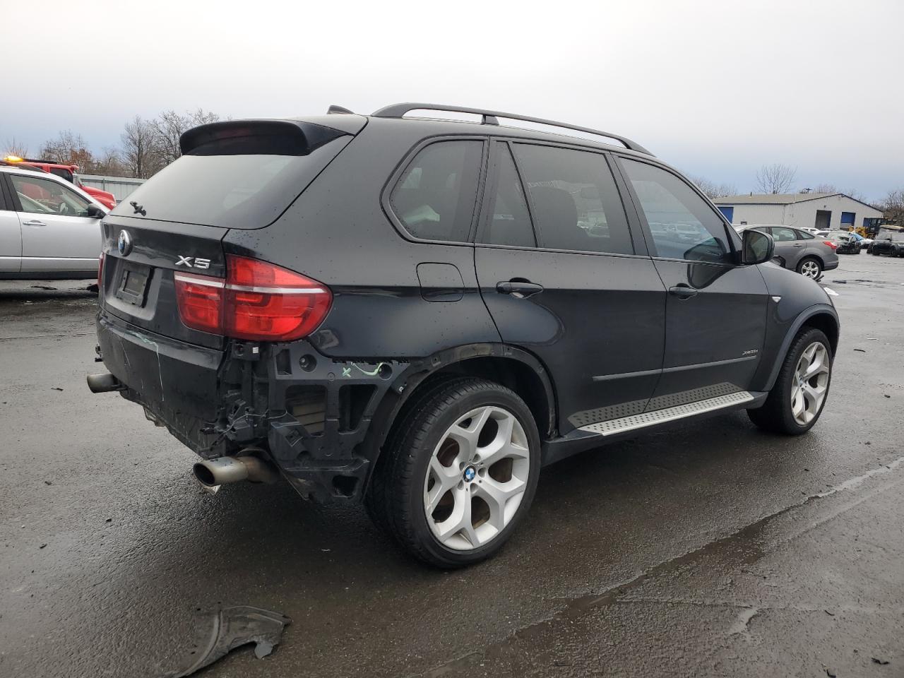2011 BMW X5 VIN 5UXZW0C50BL661346 Copart auction photo, rear end damage thumbnail 3