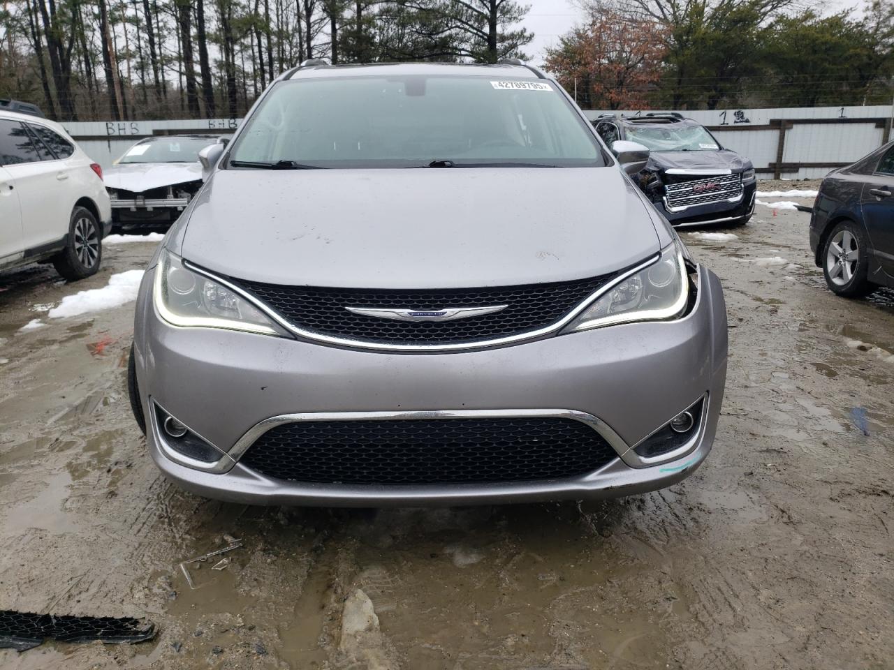 2018 Chrysler Pacifica VIN 2C4RC1GG7JR141274 Copart auction photo, undercarriage / front end damage thumbnail 5