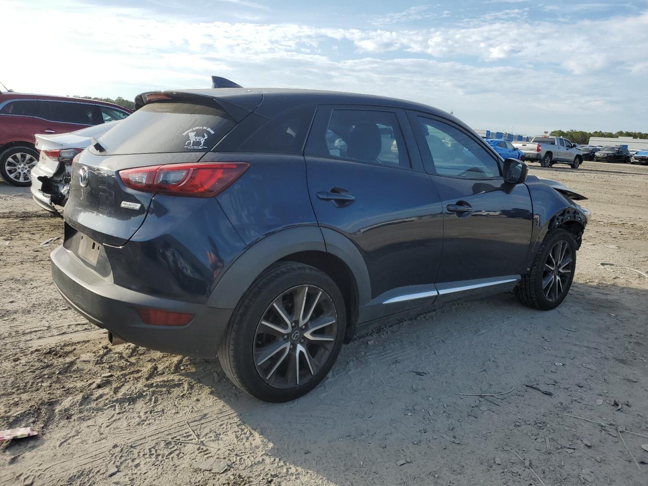 2016 Mazda CX-3 VIN JM1DKDD78G0127860 Copart auction photo, front end damage thumbnail 3
