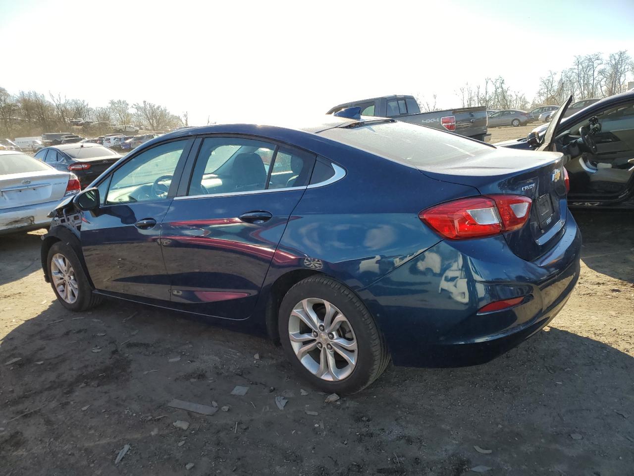 2019 Chevrolet Cruze VIN 1G1BE5SM0K7133206 Copart auction photo, front end damage thumbnail 2