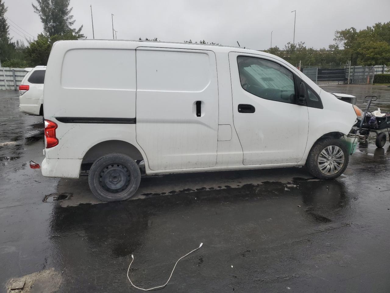 2017 Nissan NV VIN 3N6CM0KN7HK697128 Copart auction photo, side / front end damage thumbnail 3