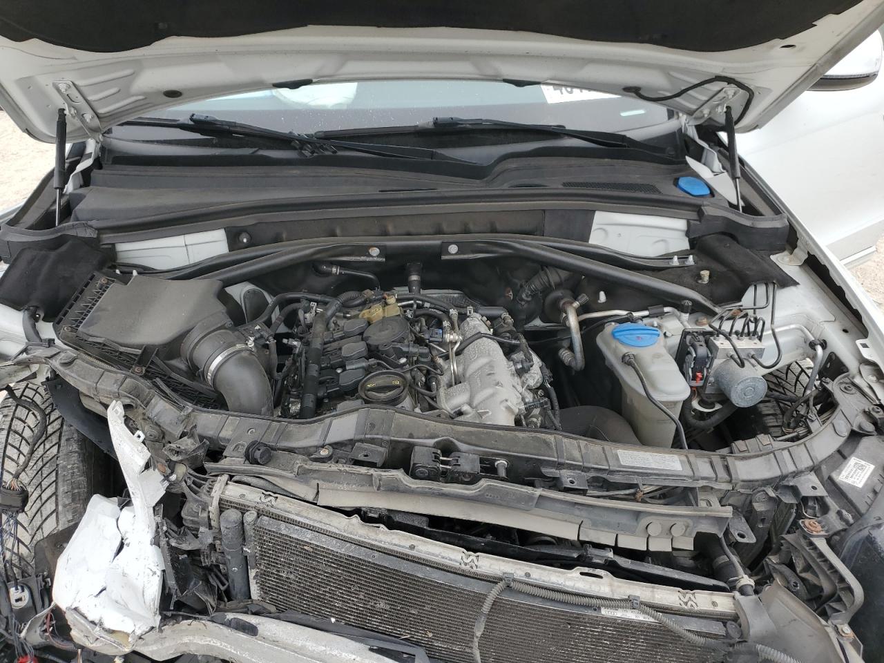 2015 Audi Q5 VIN WA1CFAFP4FA055408 Copart auction photo, front end / side damage thumbnail 11