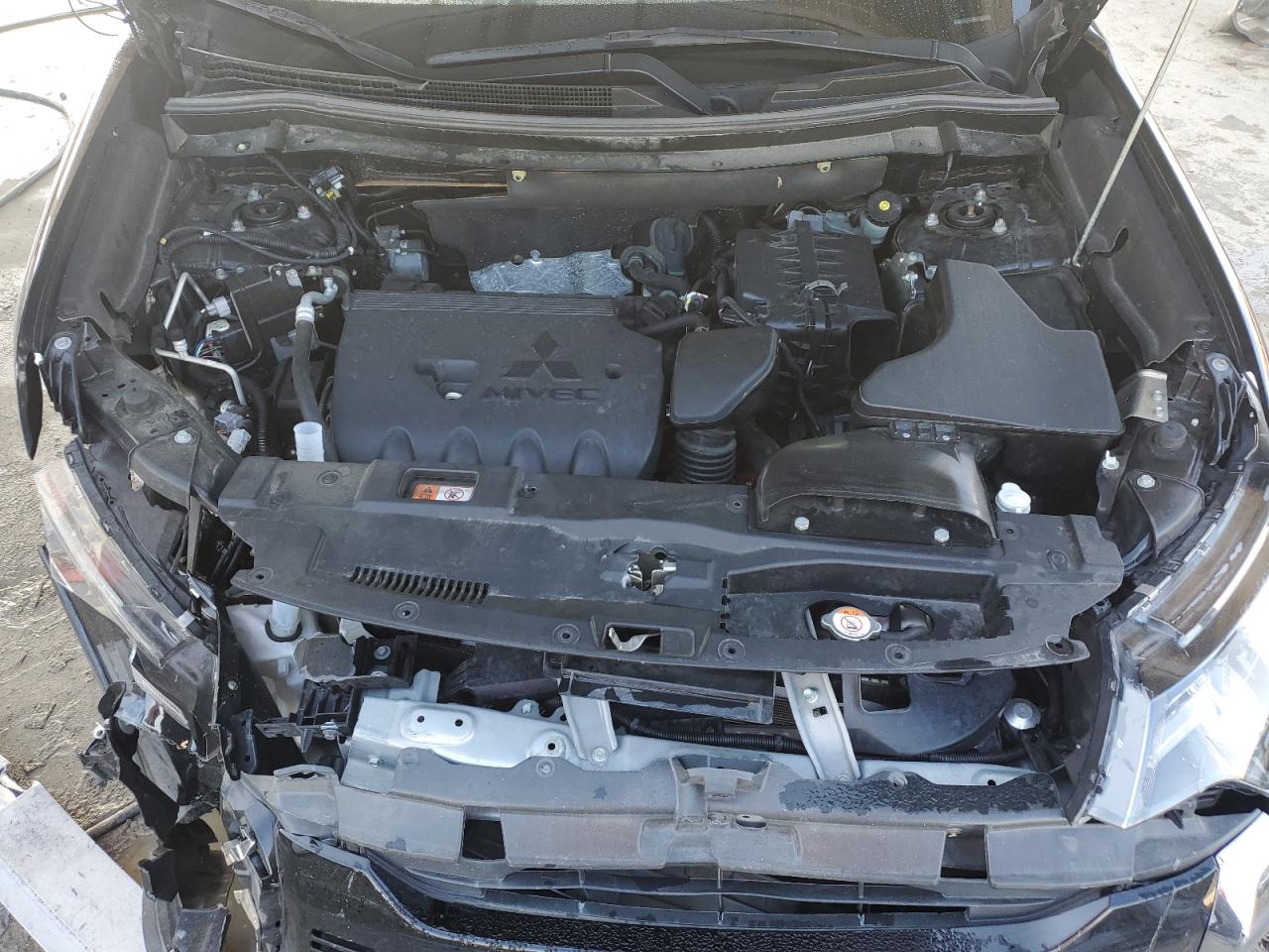 2019 Mitsubishi Outlander VIN JA4AD2A30KZ005396 Copart auction photo, front end / side damage thumbnail 12
